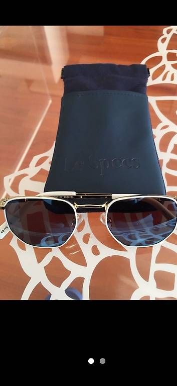 Lunettes & Verres: Sonnenbrille le Specs – D'occasion à Sargans par AmineA