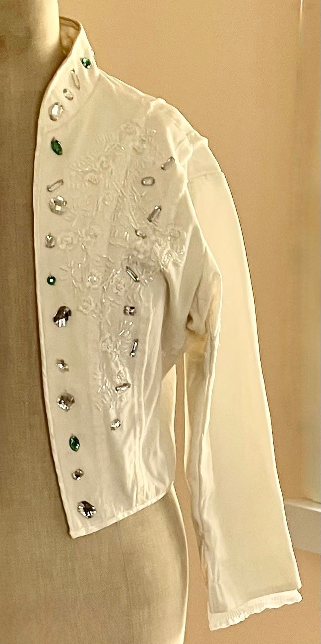 Jacken: Mit Strass-Steinen Handbestickte edle Jacke, 100% Baumwolle – Gebraucht aus Schaffhausen von NinaRicardo 2