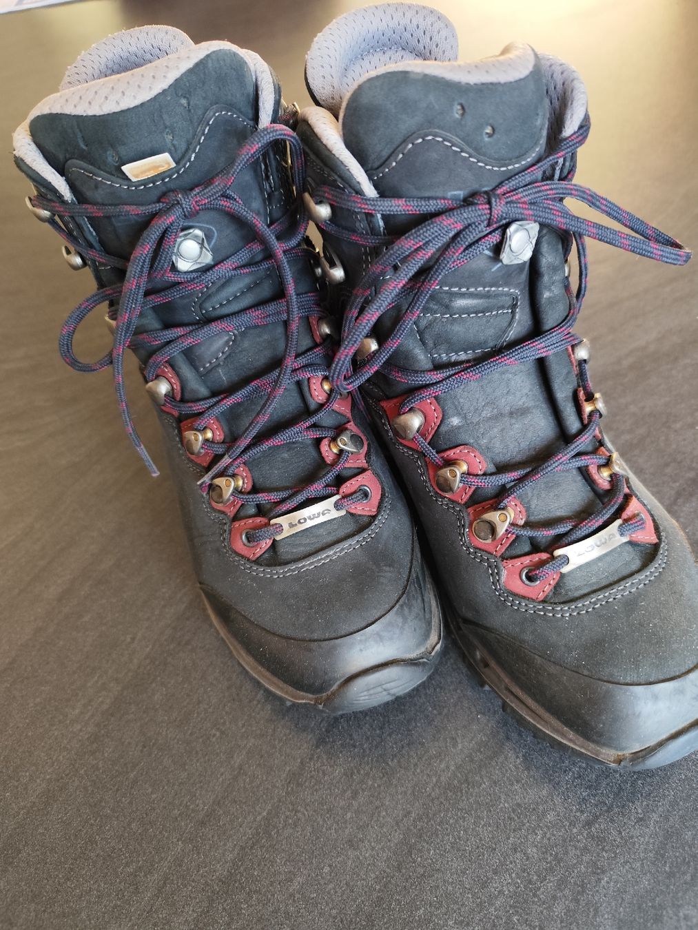 Lowa Chaussures femmes: chaussures de marche  – D'occasion à Tramelan par jos_kb96 3