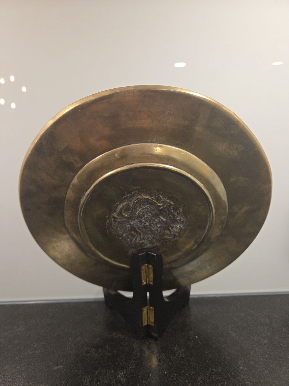 Teller: Qing Dynasty Bronze Teller – Gebraucht aus Domat/Ems von orko 3