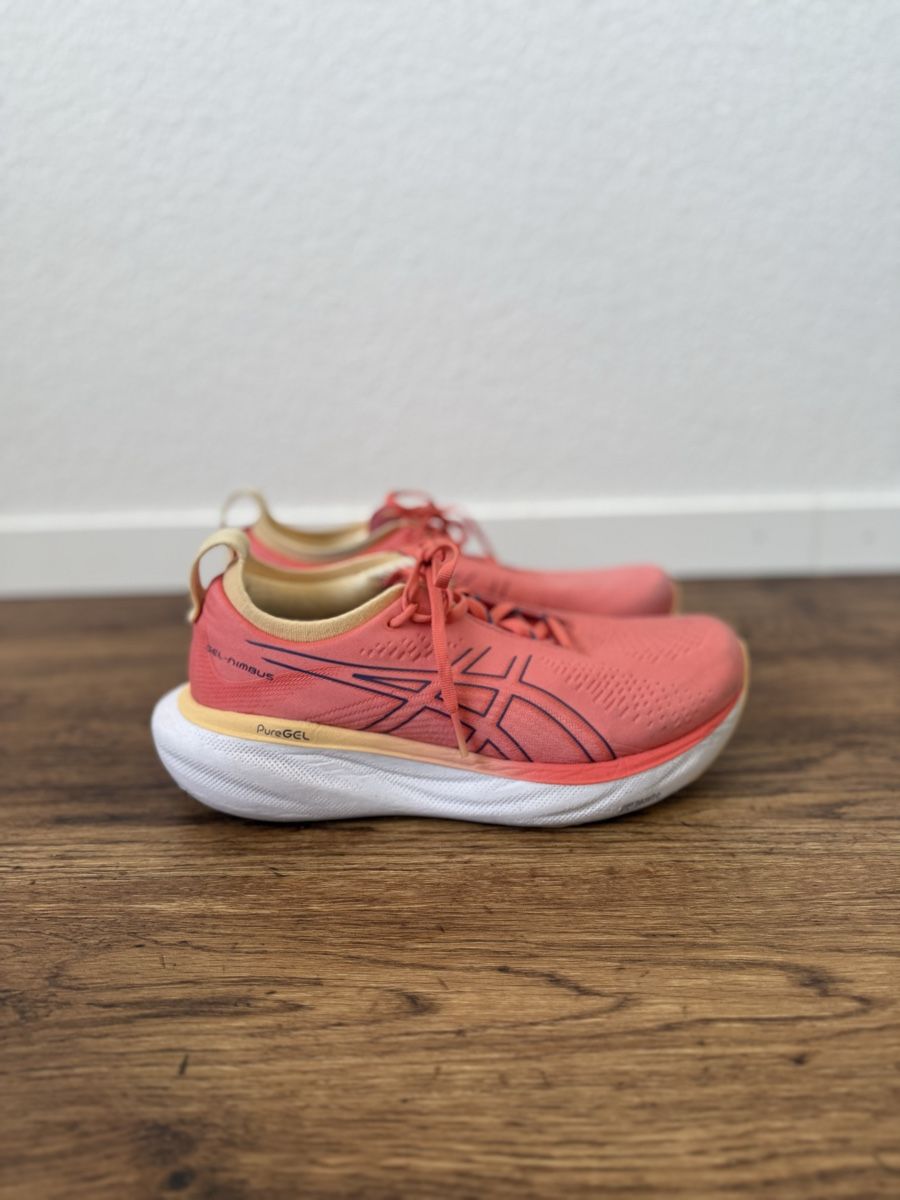 Asics Scarpe da donna: ASICS Gel-Nimbus 25 - EU 40.5 – Usato da Liestal venduto da mobl_