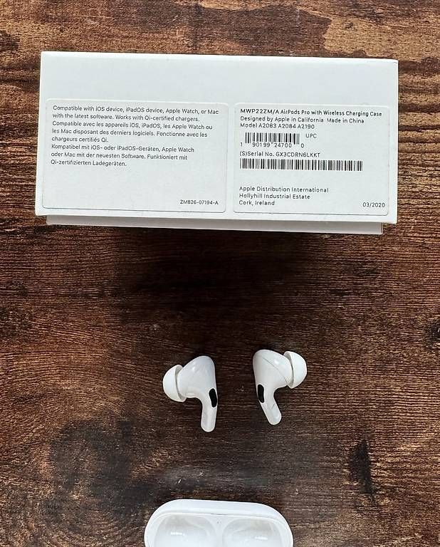 Cuffie: Apple AirPods Pro mit Wireless Charging Case – Usato da Rheinfelden venduto da Cimbom1919 2