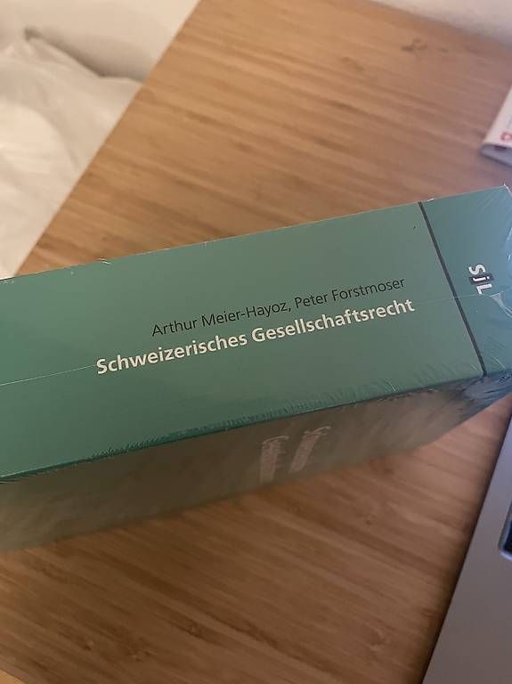 Libri: Schweizerisches Gesellschaftsrecht – Usato da Bern venduto da est_8yvq 1