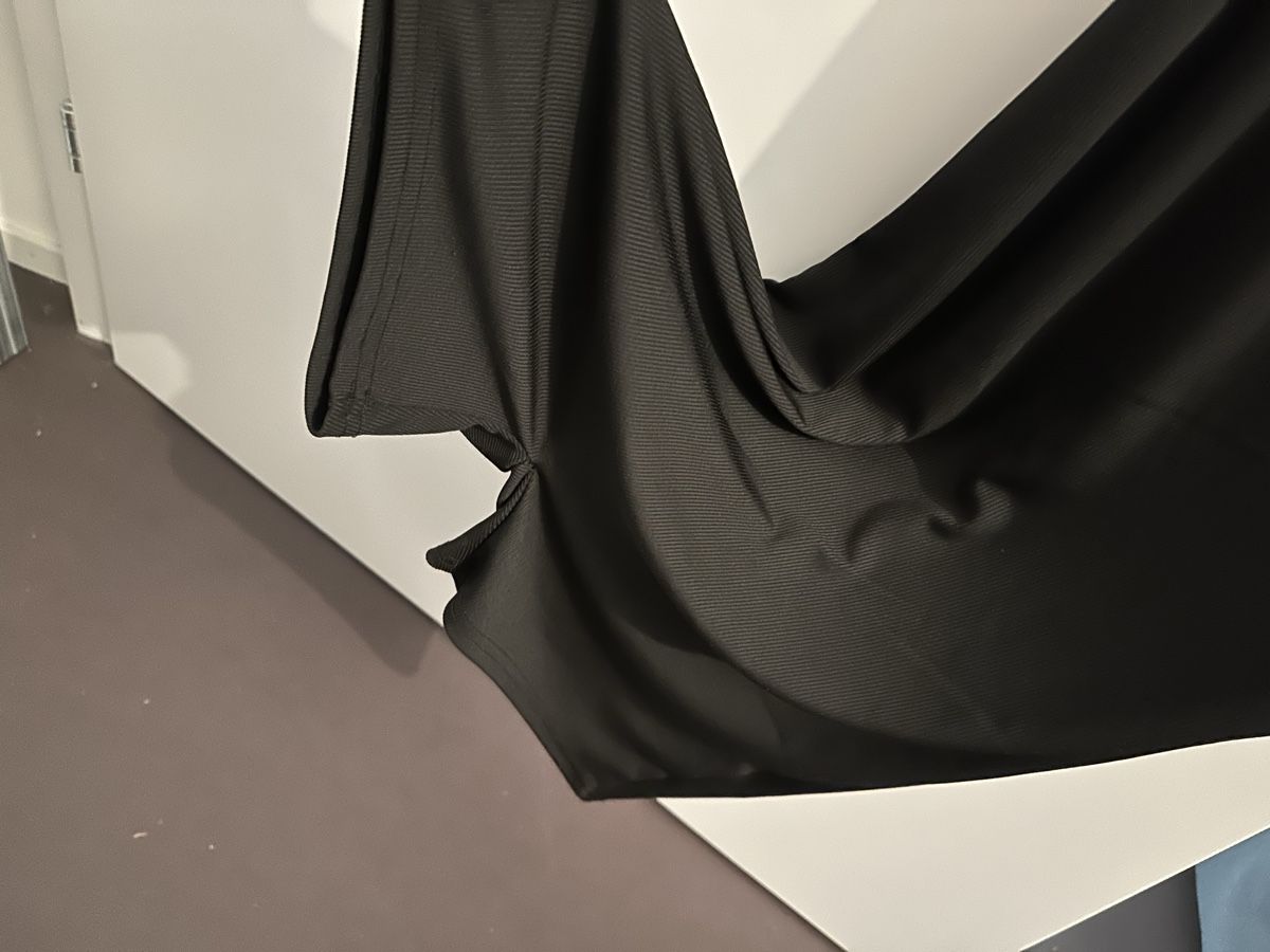 Jumpsuits: Schwarzer jumper  mit Rippenmuster Grösse M neu – Gebraucht aus Reinach BL von Alles_muss_weg00 3