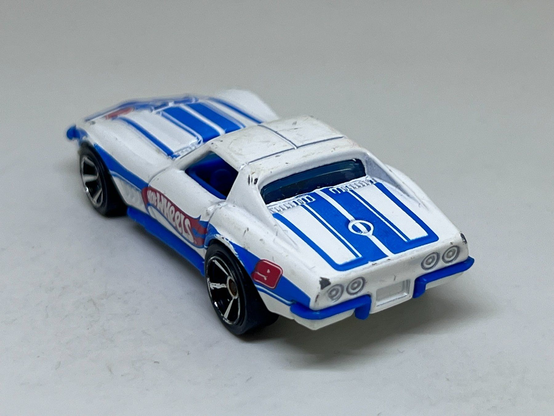 Hot Wheels Modellautos: Hot Wheels '69 Corvette #124 – Gebraucht aus Wildegg von LaaBoutique 2