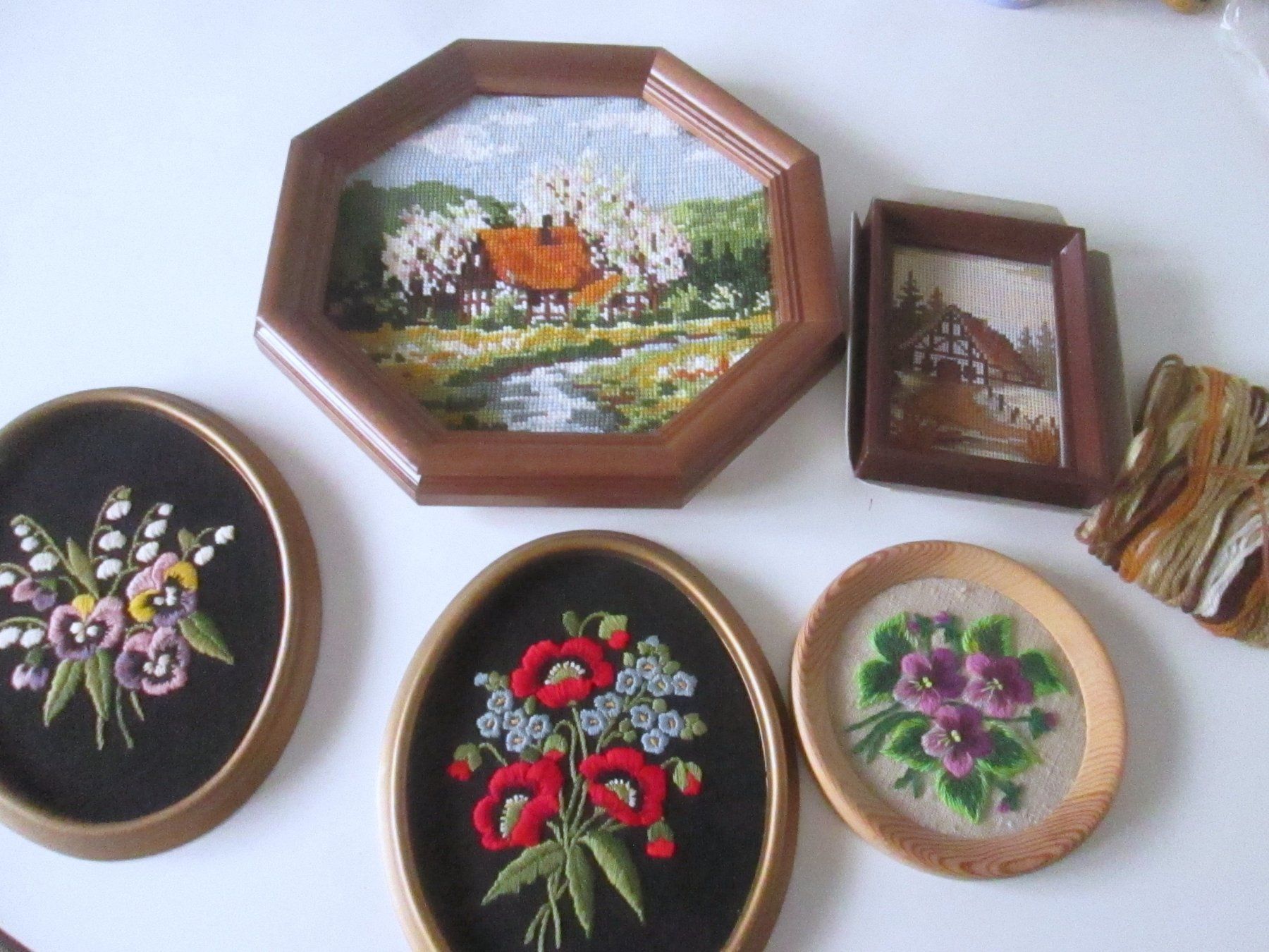 Tutte le decorazioni: 5 Gobelins vintage – Usato da Sementina venduto da babucia