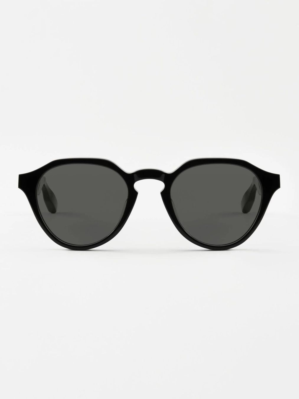 Occhiali & Lenti: Aether R1 Sonnenbrille schwarz mit Bluetooth Lautsprechern – Nuovo (secondo la descrizione) da Ostermundigen venduto da tds29