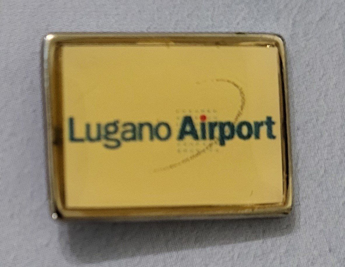 Placchette & Badge: Pin Lugano Airport – Usato da Castione venduto da Rx-stamps