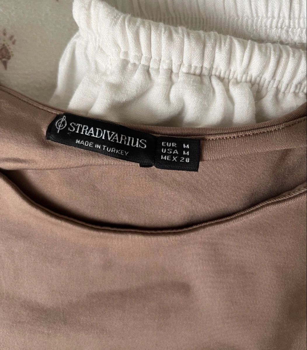 Stradivarius Tops: Body STRADIVARIUS – Gebraucht aus Dietikon von turicum_77 2