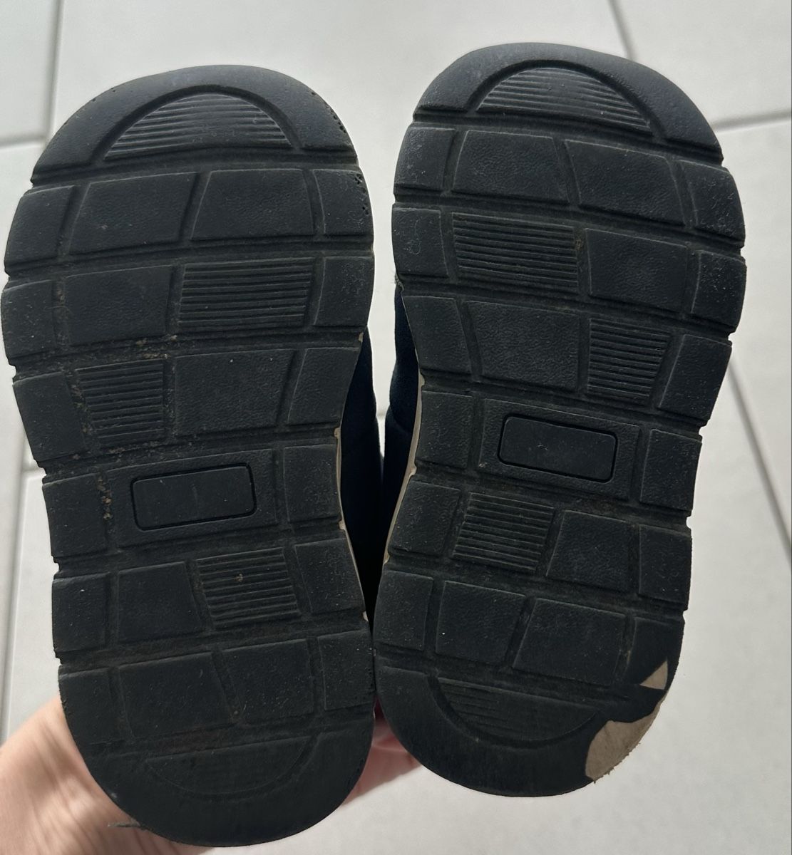 Dosenbach Scarpe per ragazzi: Schuhe, Grösse 22, dunkelblau/orange! – Usato da St.Gallenkappel venduto da art_67gq 2