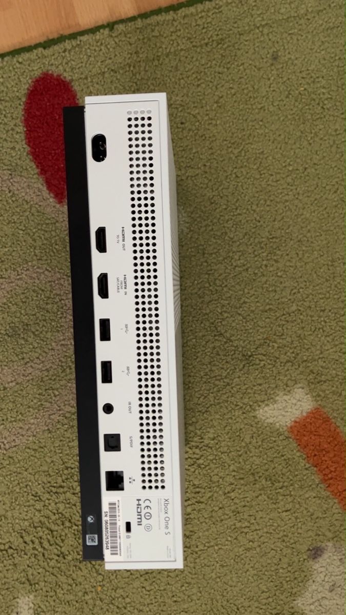 Microsoft Console: Xbox one S – Usato da Cham venduto da saf_qtn7 3
