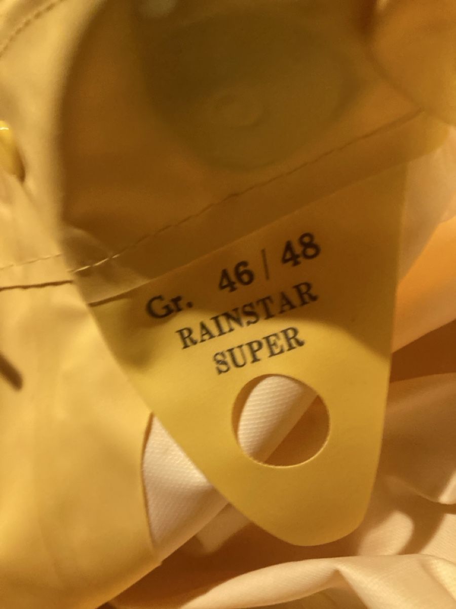 Cappotti: Regenschutz – Usato da Schwanden GL venduto da bait04 3