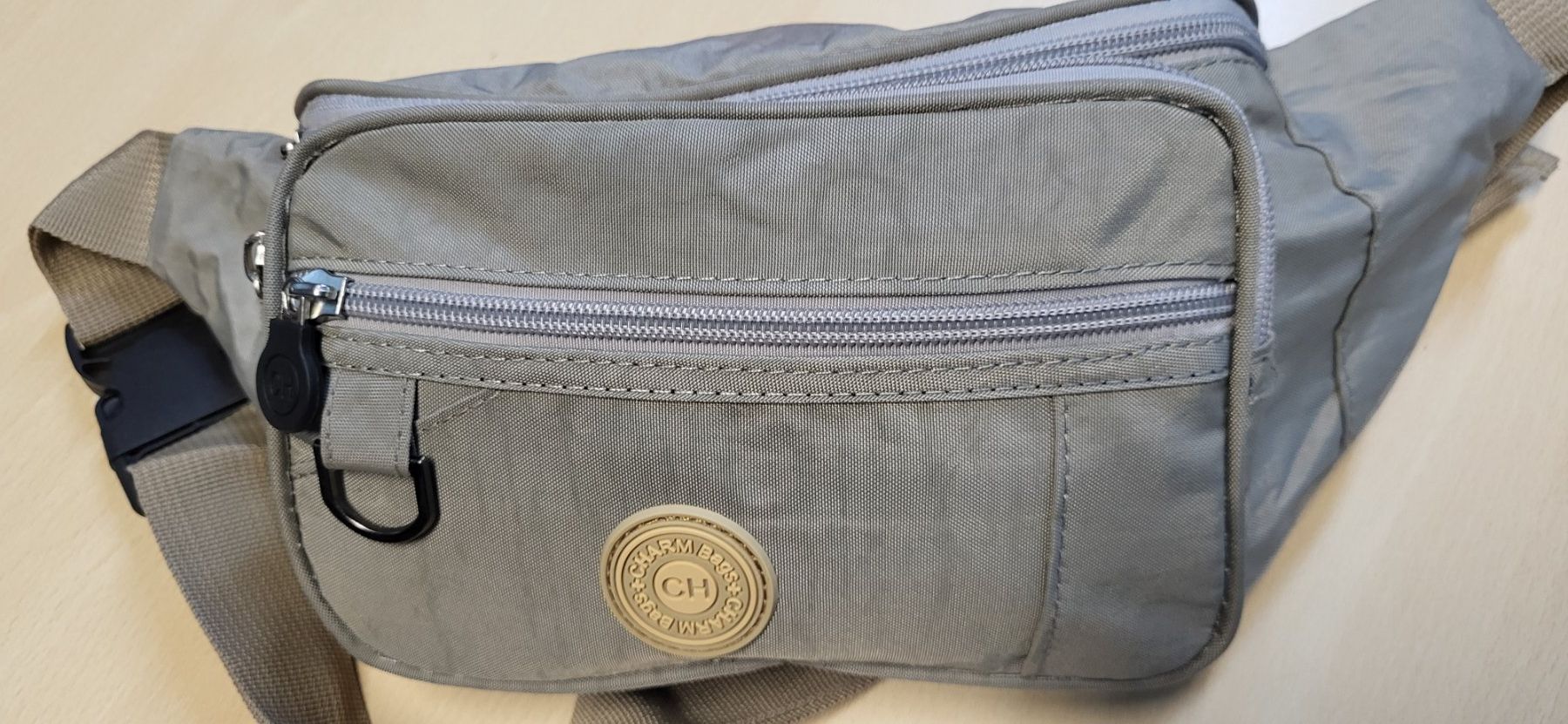 Borse: Grosse beige Bauchtasche mit 4 Fächern Neu – Nuovo e nell'imballaggio originale da Figino venduto da mayam63 3