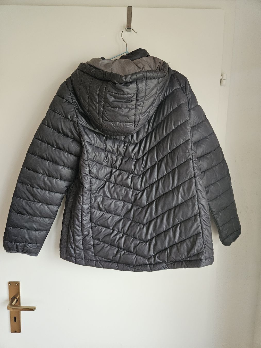 Giacche: Multiblu Winterjacke / Steppjacke grau – Usato da Ebikon venduto da SecondChance_byM 2