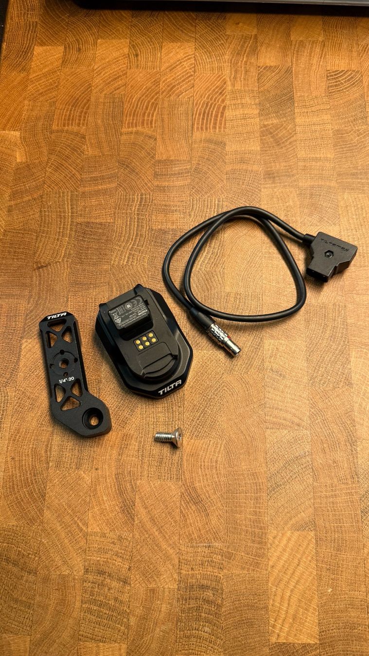 DJI Videocamere: Tilta DJI RS Gimbal battery base plate – Usato da Zürich venduto da jayjay123456 1