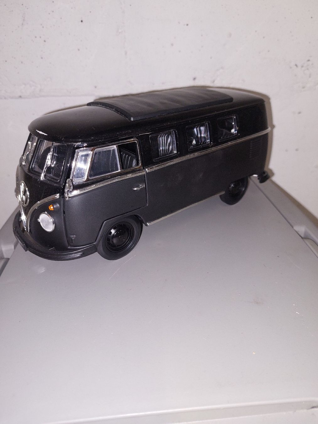 Volkswagen Modellini d'auto: VW Bus T1 Modell – Nuovo (secondo la descrizione) da Uster venduto da Gery8