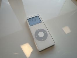 Apple iPod nano 1 2GB weiß Originalzustand