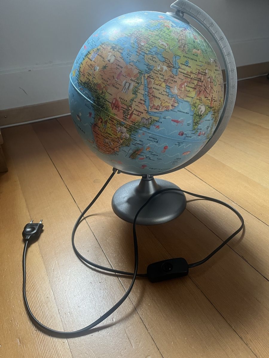 Lampade: Illuminated World Globe( Circumference 80cm, diameter 25cm) – Usato da Aarau venduto da kailing12 3