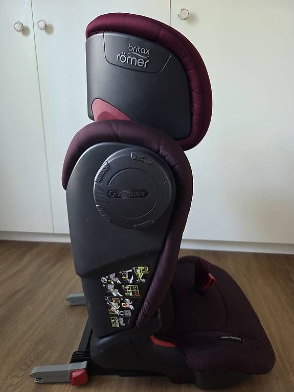 Seggiolini per auto: Kindersitz Britax Römer Kidfix III M – Usato da Ballwil venduto da schlaubi99 1