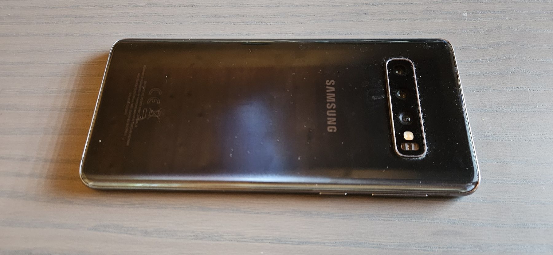 Samsung Handys / Smartphones: Samsung Galaxy S10 avec carte SD – Gebraucht aus Charmey (Gruyère) von gribouille1 1