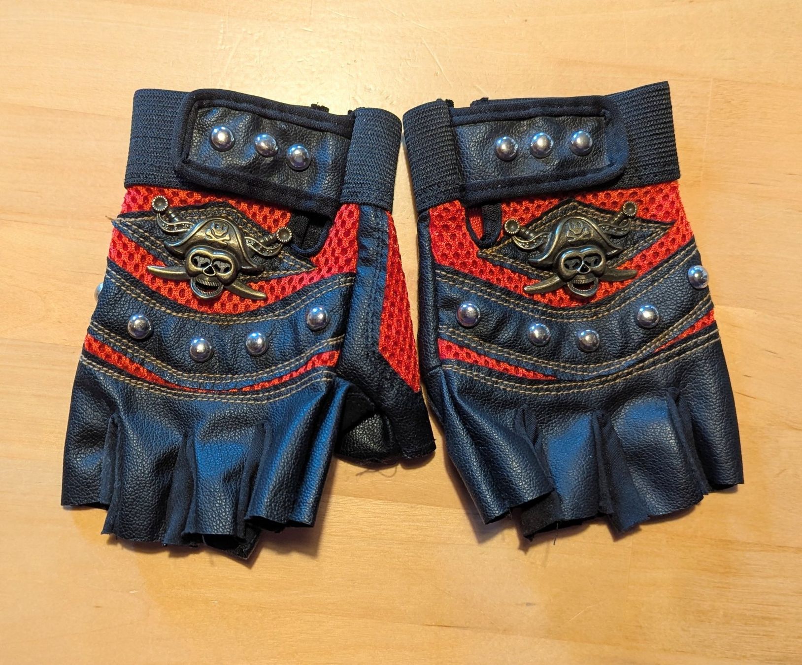 Guanti & manicotti: Halbfinger Biker-Handschuhe mit Totenkopf – Usato da Goldingen venduto da hafner-motos