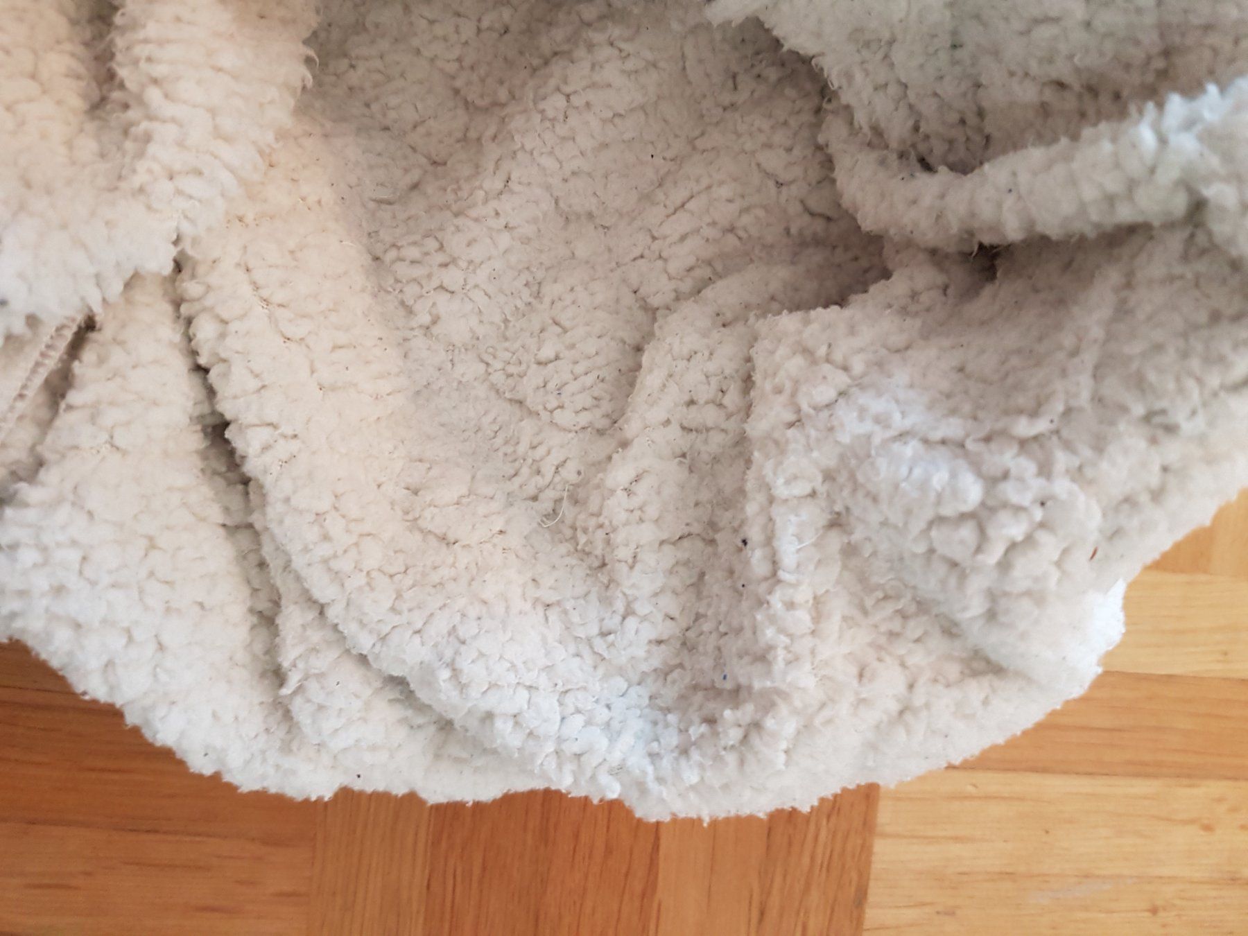 Sacchi a pelo: Kuscheliger Pucksack Teddyfutter Sterne – Usato da Cham venduto da Fischli84 1