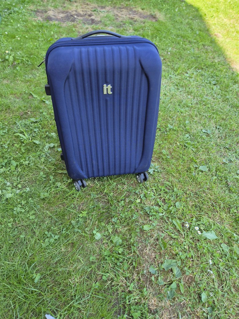 Valigie: Reisekoffer IT Luggage – Usato da Hochdorf venduto da TT_GARAGE 3