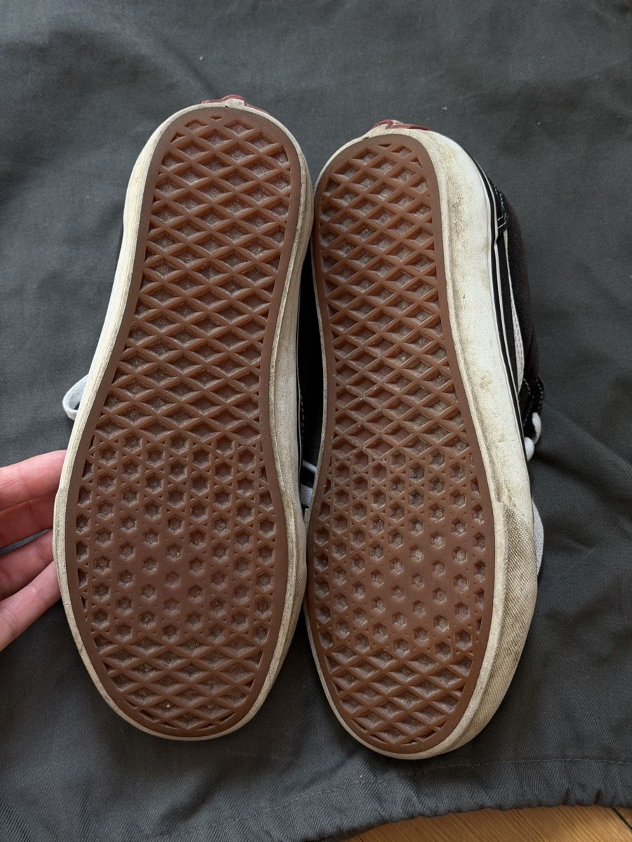 Vans Herrenschuhe: Vans Old Skool Turnschuhe schwarz Grösse 39 – Gebraucht aus Winterthur von TropyBanana 2