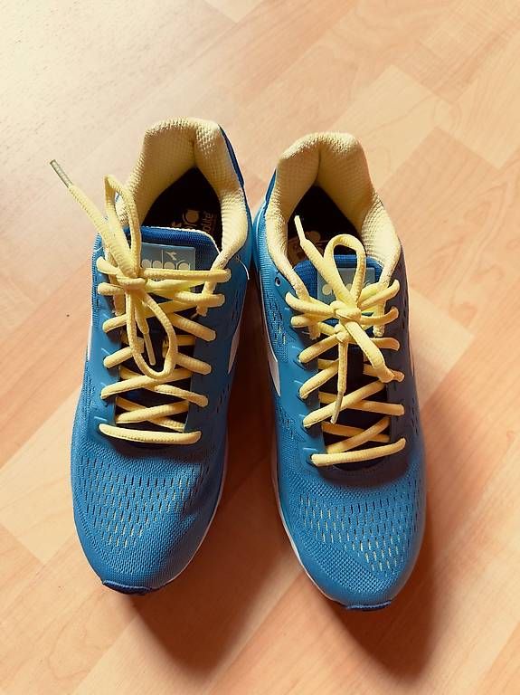 Diadora Scarpe da donna: Diadora Schuhe – Nuovo (secondo la descrizione) da Riedikon venduto da Surfgirl0 1