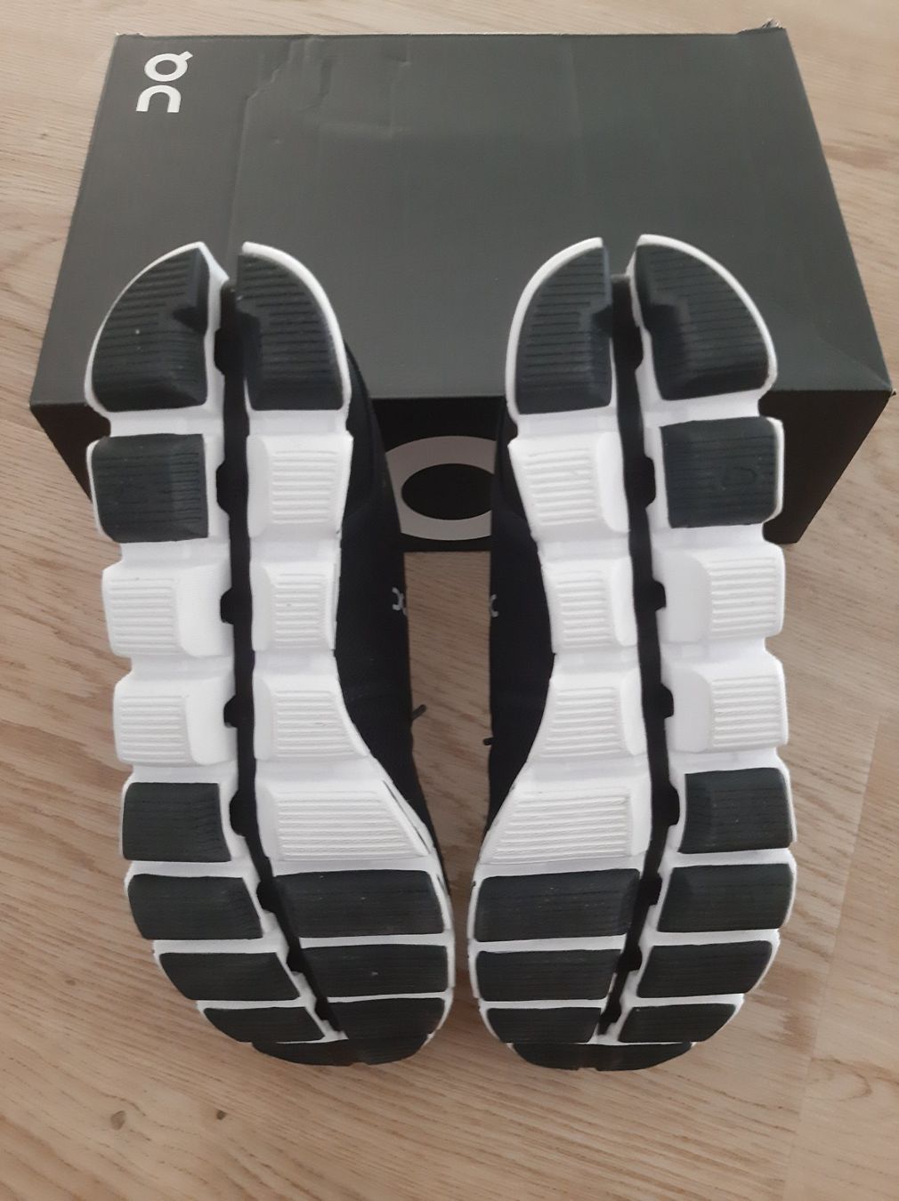 On Scarpe da uomo: On Turnschuh Gr.42 – Nuovo e nell'imballaggio originale da Ostermundigen venduto da prr848 1
