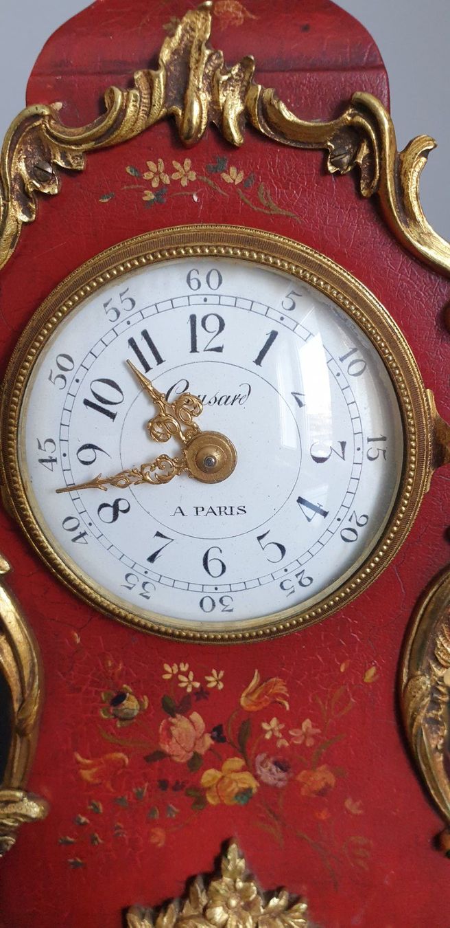 Orologi da terra & Orologi da parete: Antike kleine Uhr Causard à Paris – Usato da Emmen venduto da Brockofsky 1