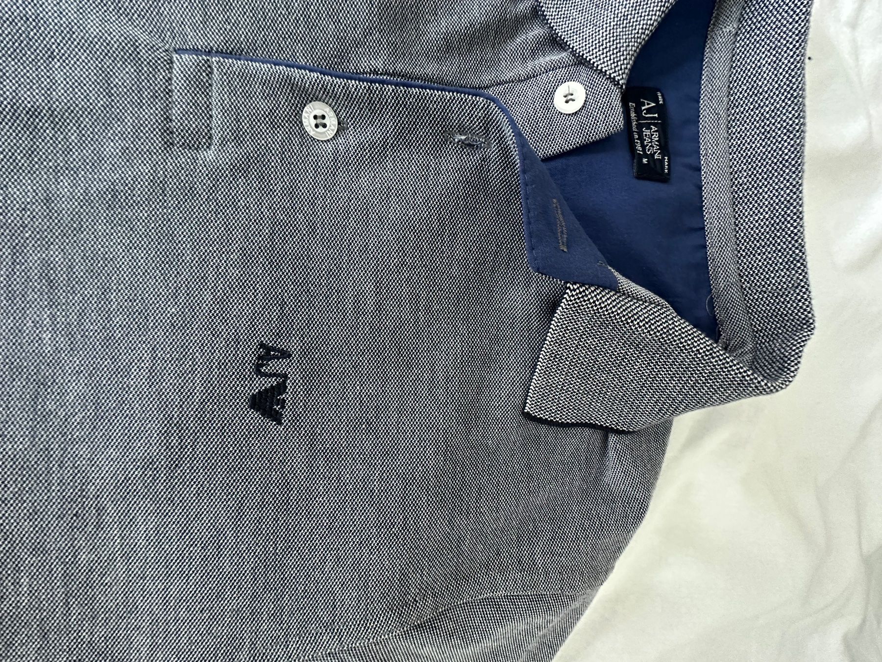 Armani Magliette Polo: Armani Poloshirt – Usato da Basel venduto da ari_qn6c 1