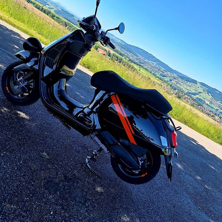 Piaggio Scooters: Piaggio Vespa GTV 300 Neuwertig – Gebraucht aus Aristau von Freiaemter89