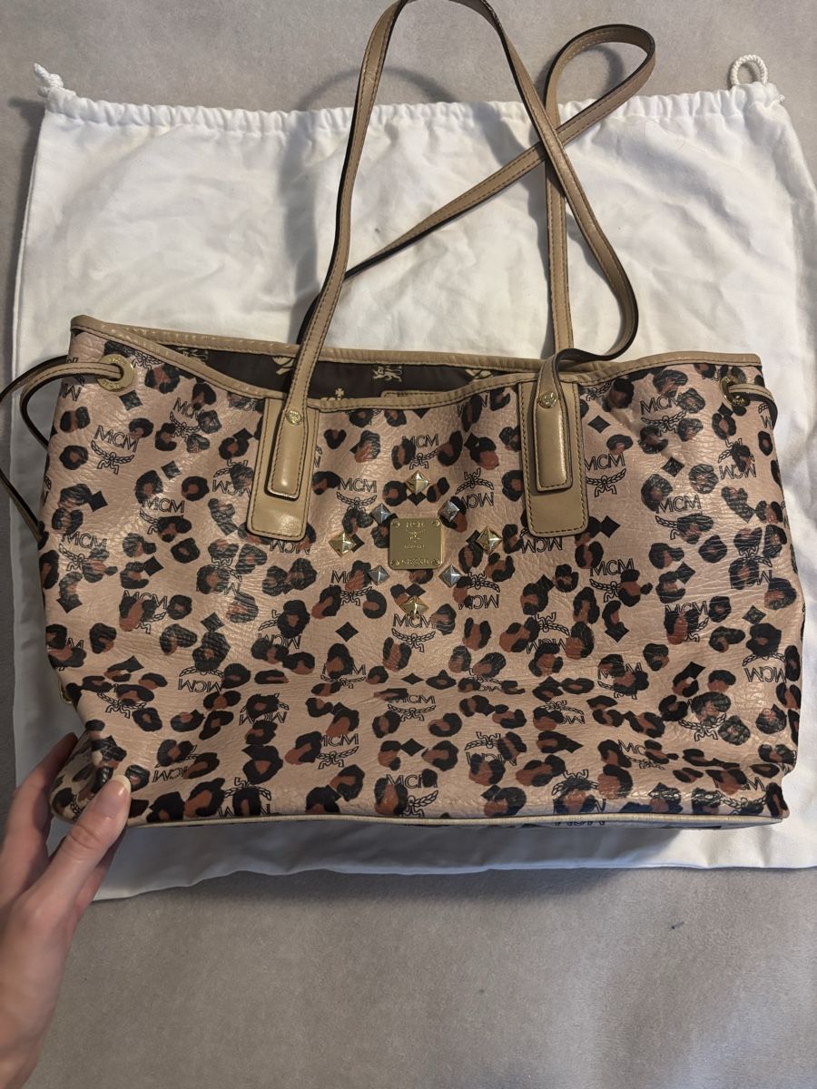Borse da donna: MCM Handtasche Shopper mit Leopardenmuster – Usato da Zürich venduto da J.aeb