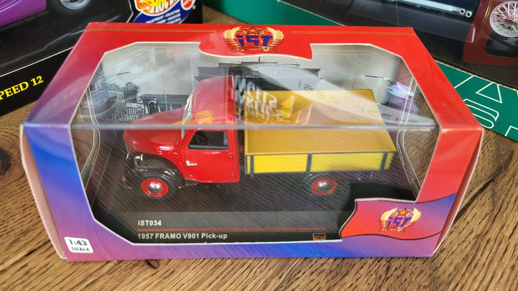 Modellini d'auto: Framo V901 Pick-Up 1:43 IST Models – Usato da Rothrist venduto da Juana5 5
