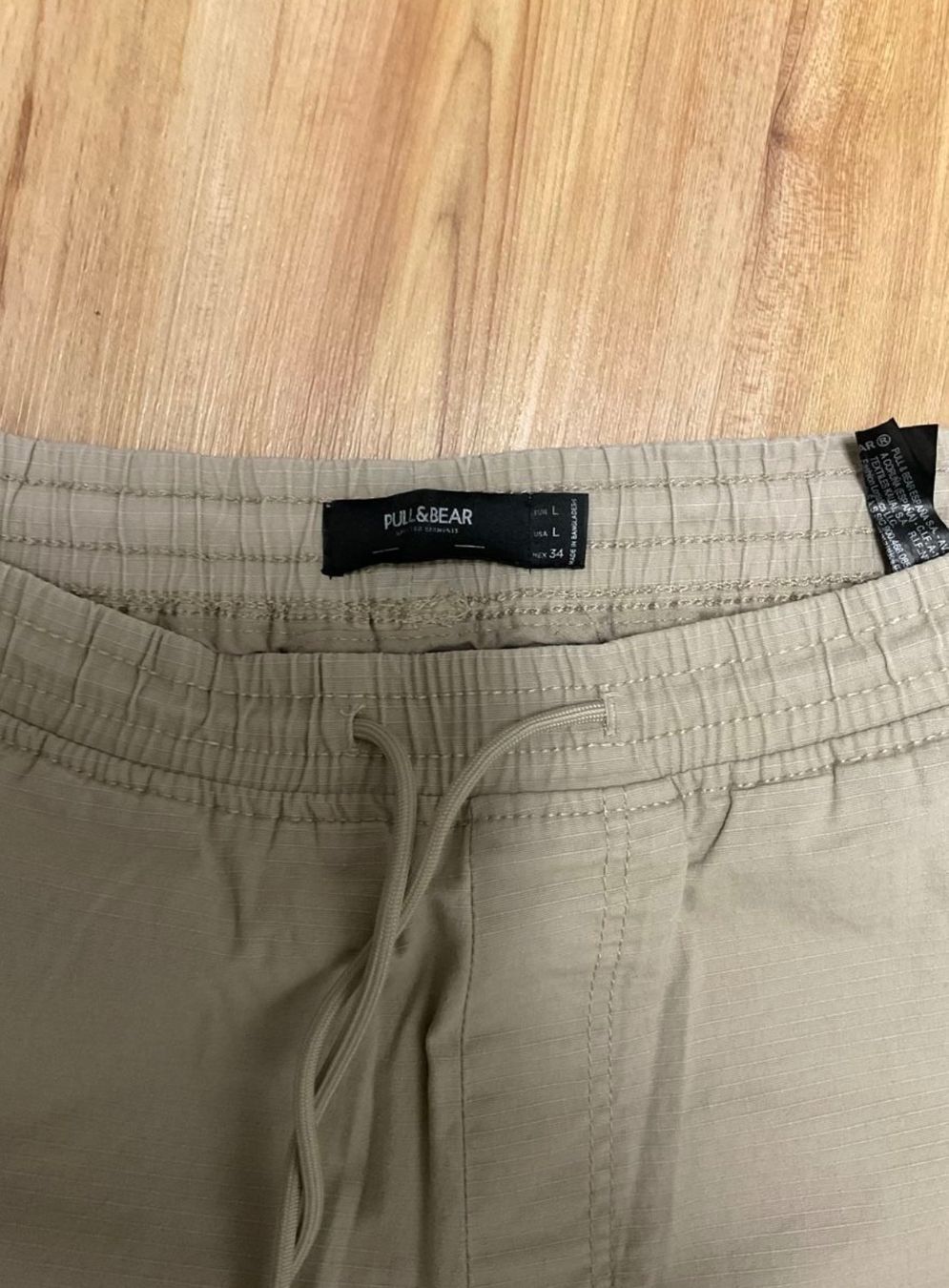 Zara Pantaloni: Pull&Bear Cargo Hosen Set  neuwertig – Usato da Rorschach venduto da daj_9gxt 3