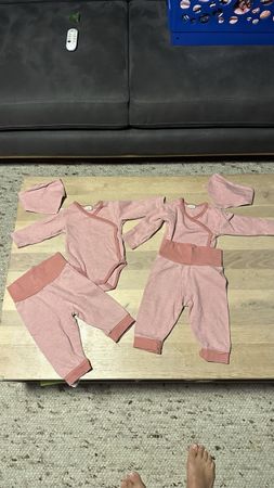 2 Baby Sets Bio-Baumwolle Gr. 62/68 – Body & Hose