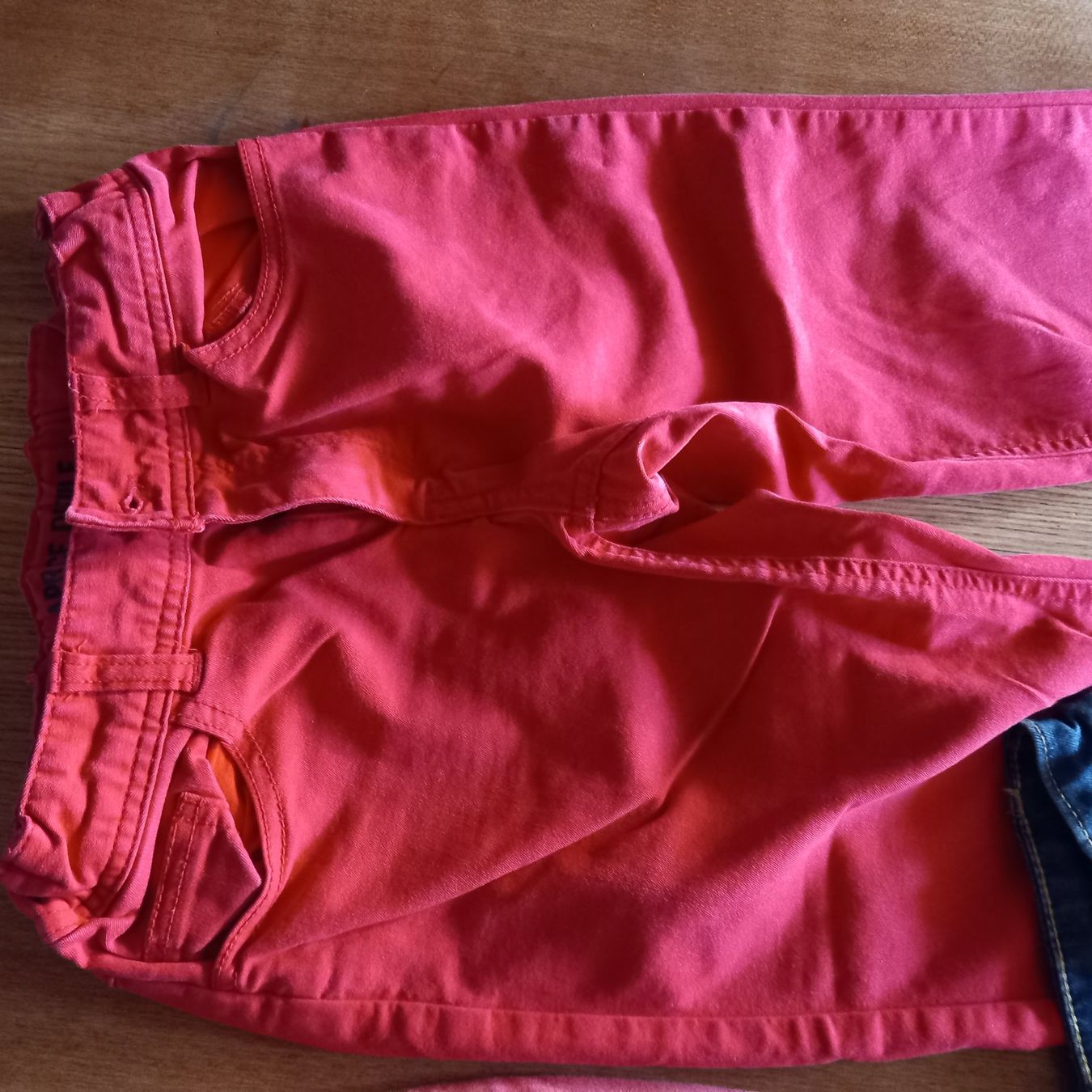 Hosen: Lot de 3 pantalons 140/146 – Gebraucht aus Courrendlin von tititchoun 3