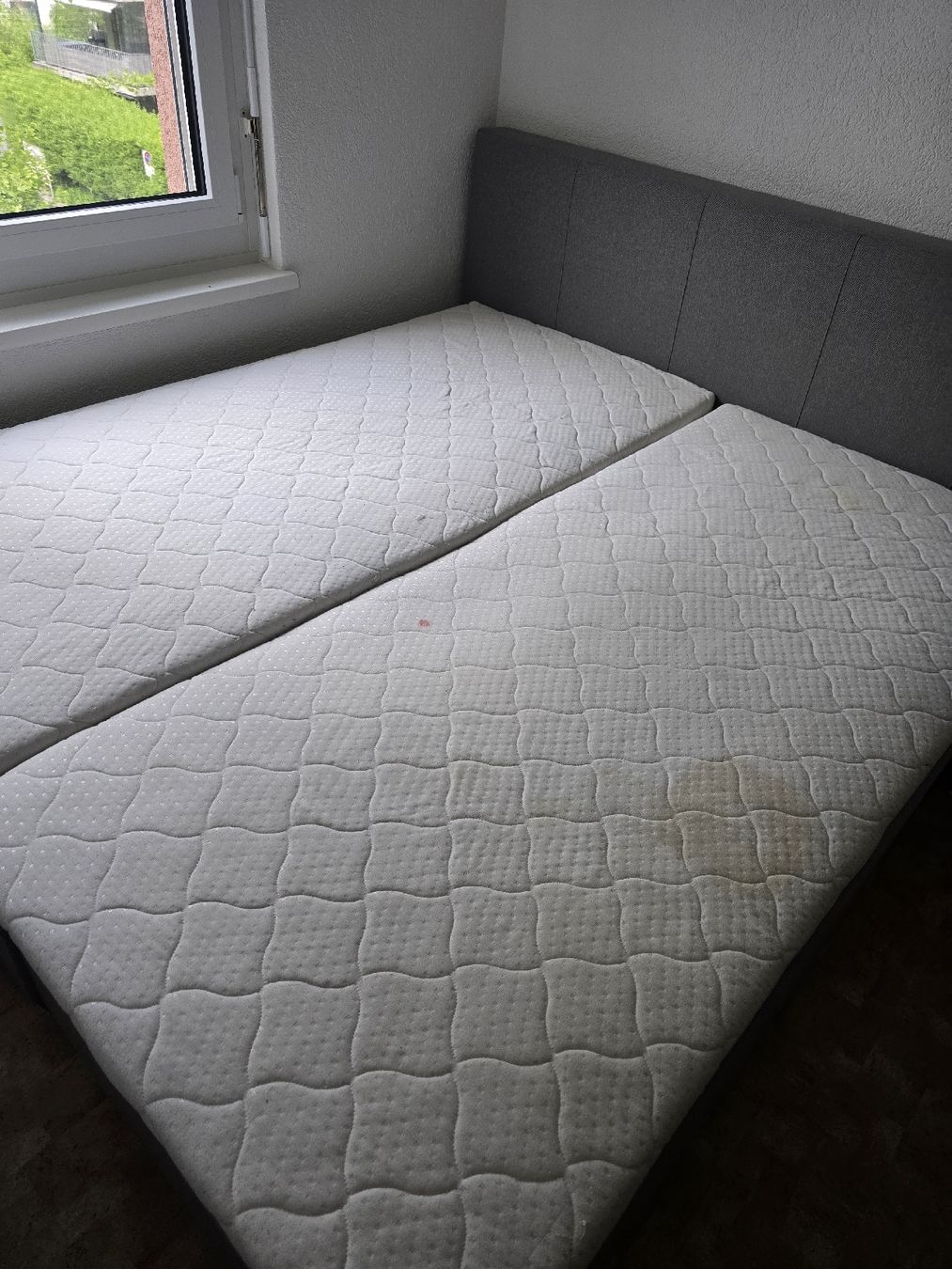 Letti: Boxspring bed – Usato da Mollis venduto da ide_dk5b 1