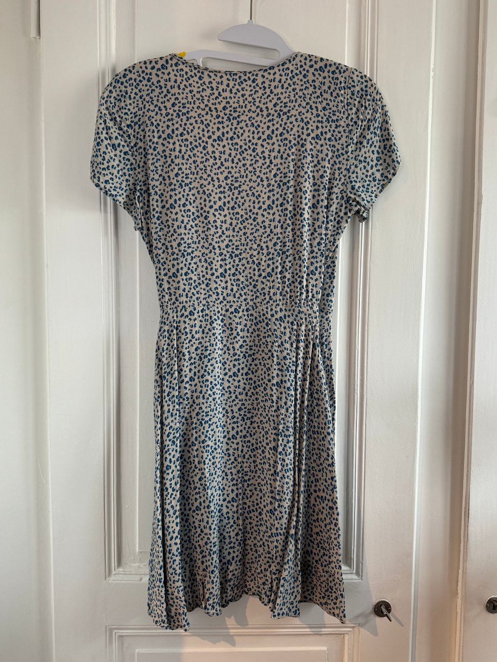 Hollister Robes: Wickelkleid mit Muster – D'occasion à Nidau par biasutti 1