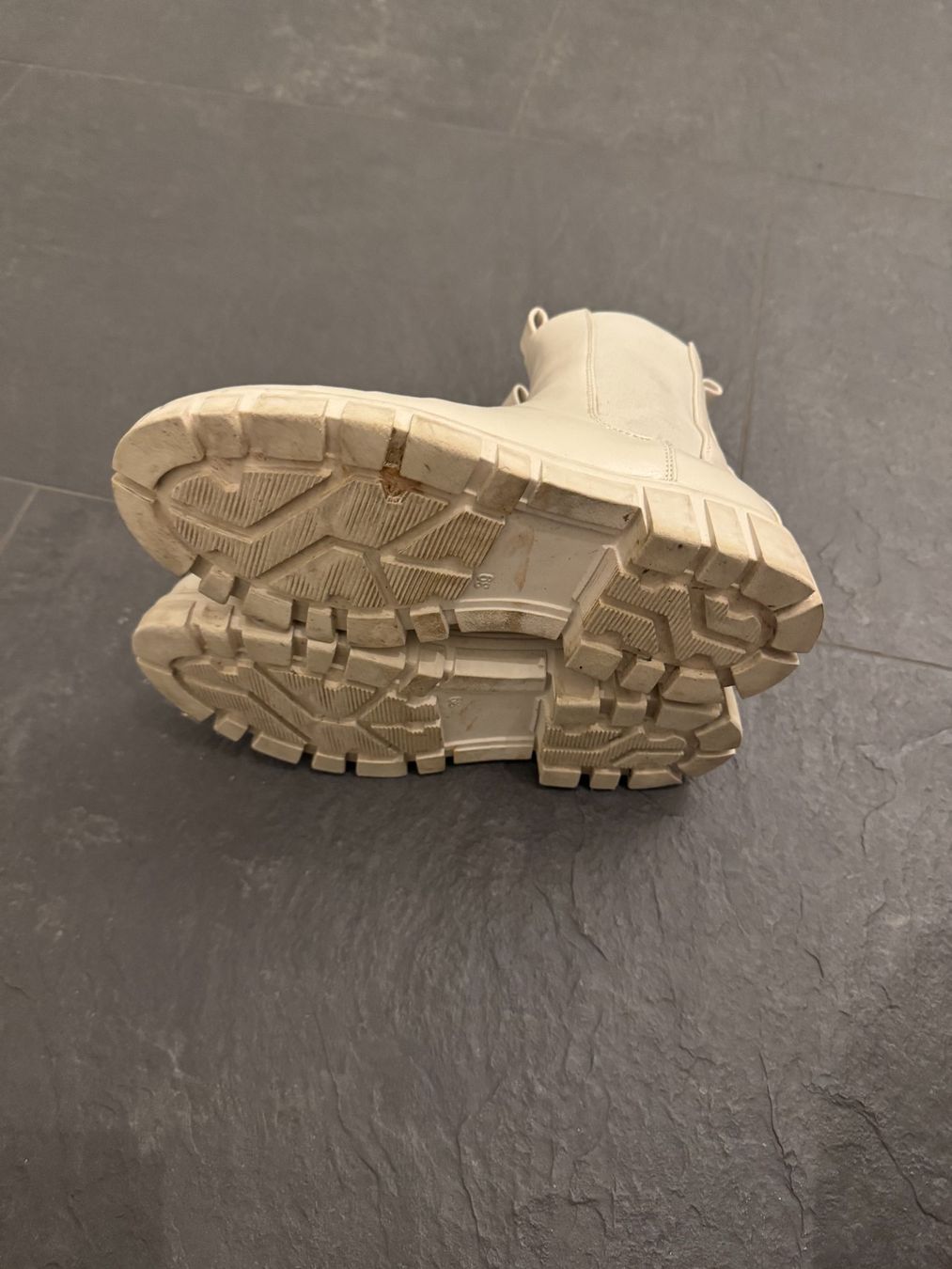 Damenschuhe: Boots beige von VERO MODA Gr. 39 – Gebraucht aus Bonstetten von VCLS 2