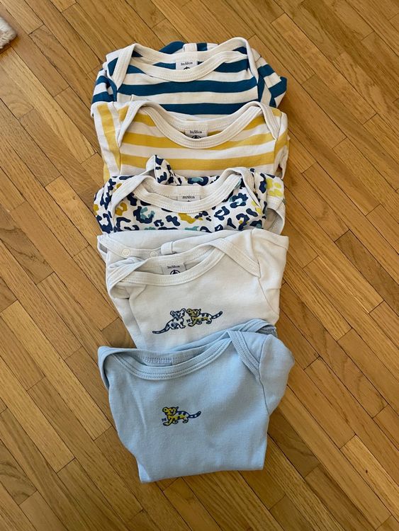 Petit Bateau 3er-Set Kurzarmbodys für Jungen mit Fantasie-Print