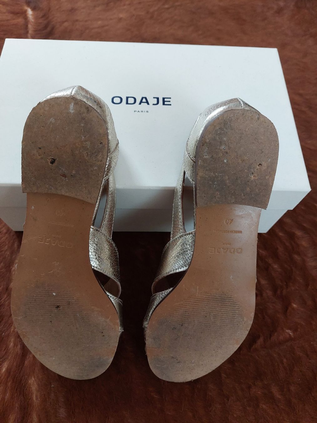 Scarpe da donna: Odaje Sandalen Gold - Gr 40 – Nuovo (secondo la descrizione) da Thalwil venduto da S_Blaettchen 2