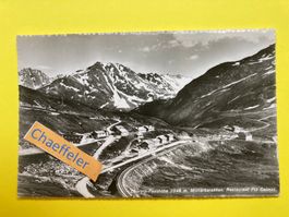 Oberalp Passhöhe. Militärbarakken. Restaurant  Piz Calmont