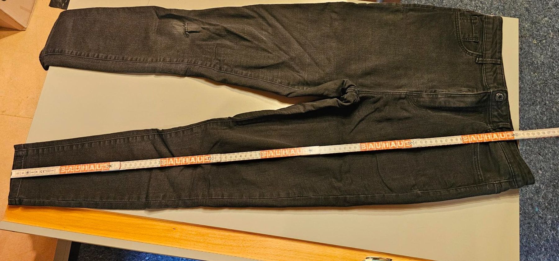 Jeans: Damen Jeans Hose Schwarz – Usato da Azmoos venduto da Jadejo
