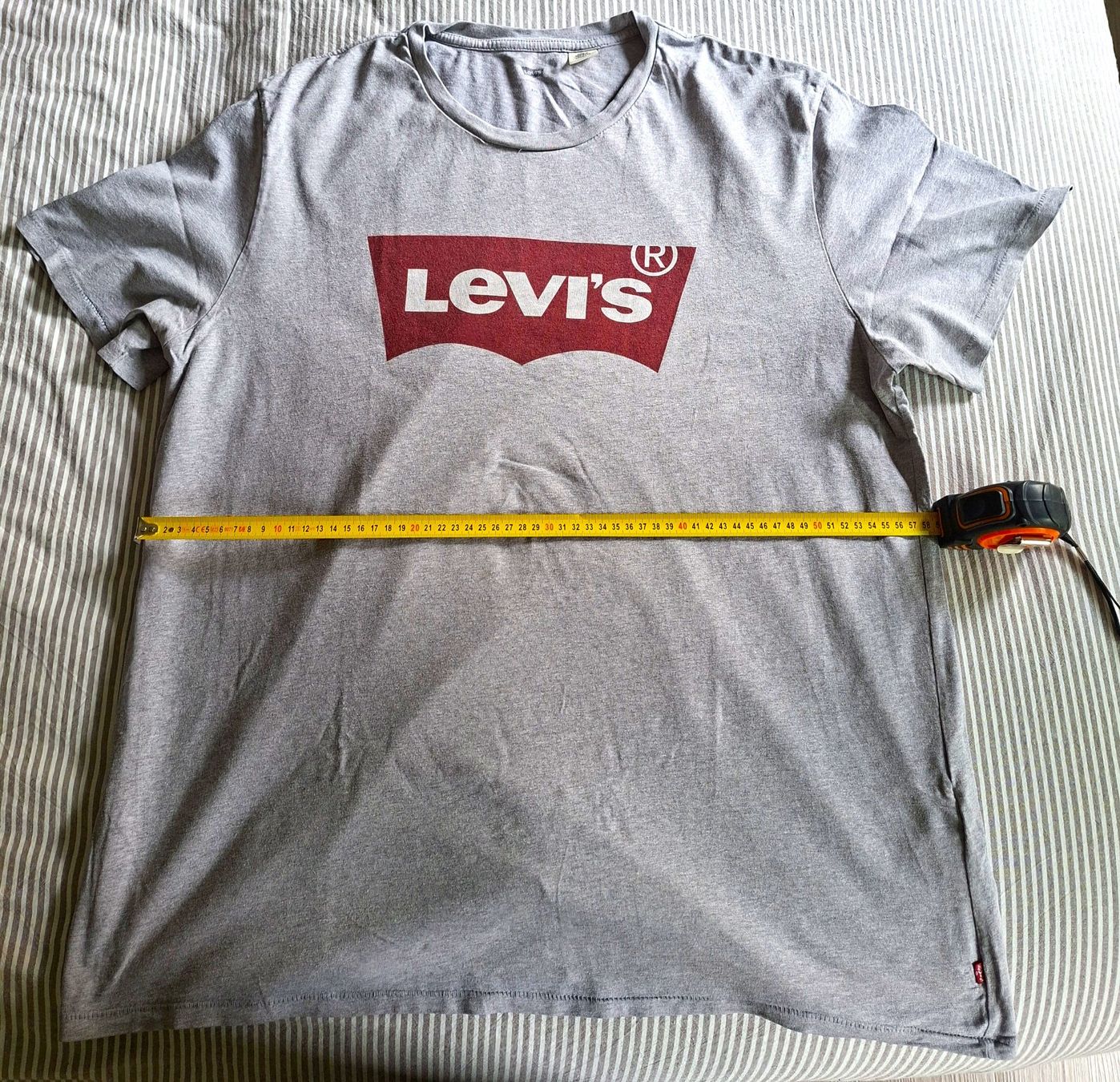 Levi's T-shirt: Levis T-shirt – Usato da Morges venduto da Sakpen 2