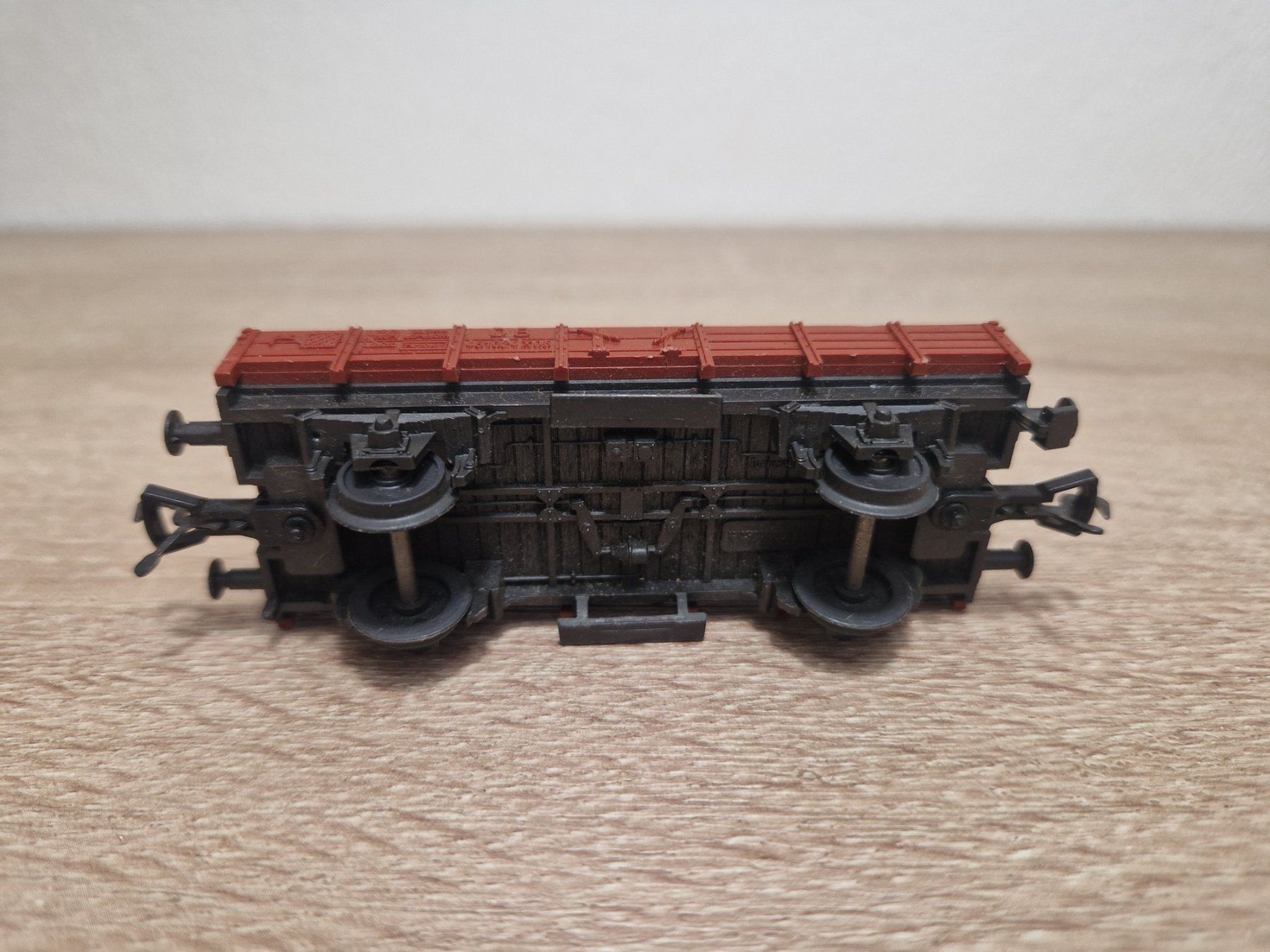 Fleischmann Modellini di ferrovie: Fleischmann Niederbordwagen DB H0 – Usato da St-Aubin-Sauges venduto da Lo_Go 2