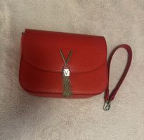 Rote Tasche von Valentino mit Fransen