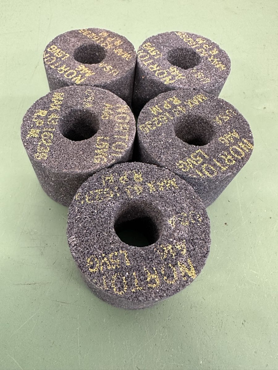 Smerigliatrici & Lucidatrici: Schleifstein, Grinding Stones. – Nuovo (secondo la descrizione) da Aarberg venduto da SNMachines