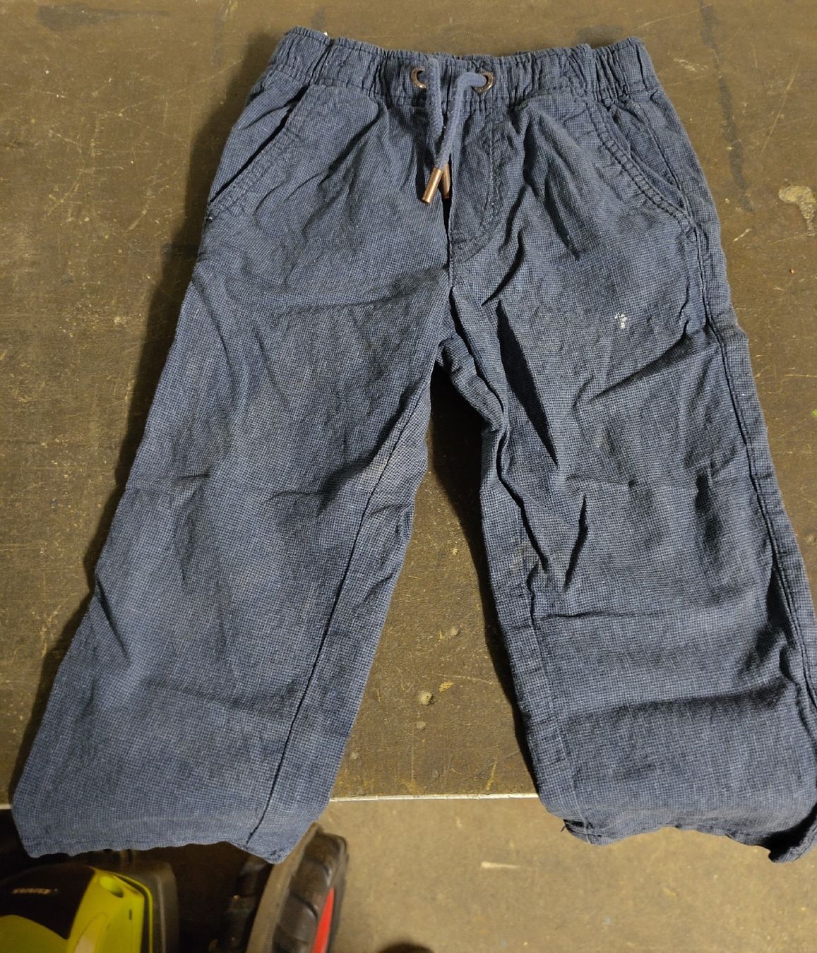 C&A Hosen: Dünne aber robuste C&A Hose Gr. 98 – Gebraucht aus Däniken SO von Lu-Tze